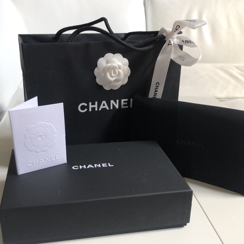 New Chanel WOC from the 22 Collection! - Picture 3 of 10